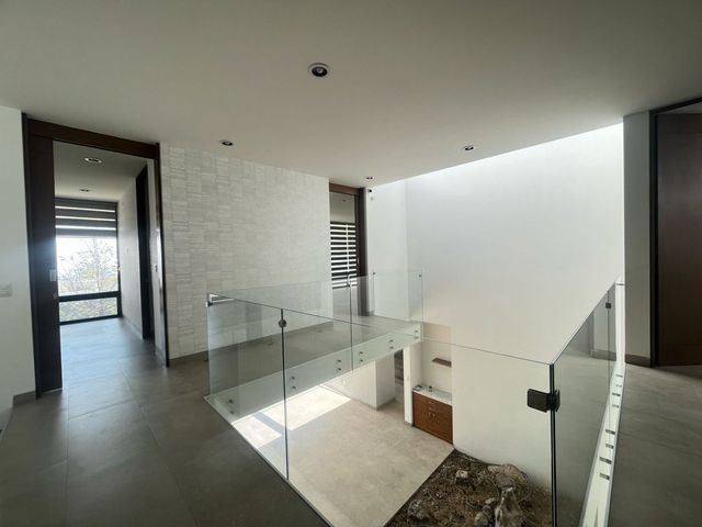 place photo 54