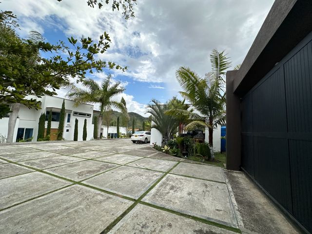 place photo 75