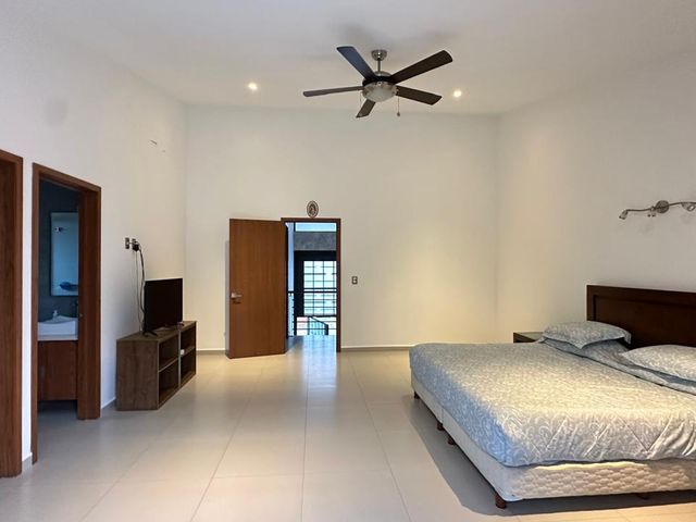 place photo 48
