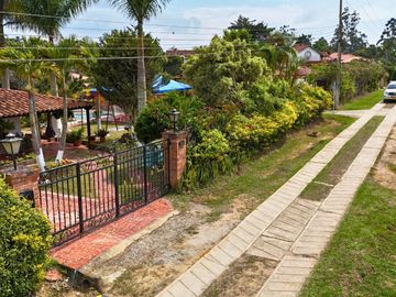 place photo 38