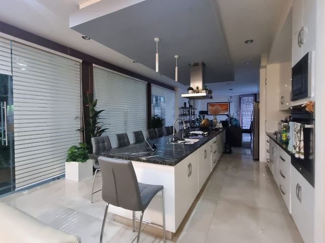 place photo 79