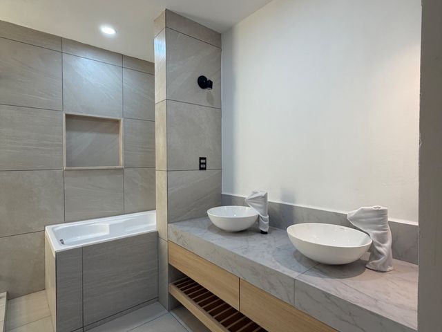 place photo 44