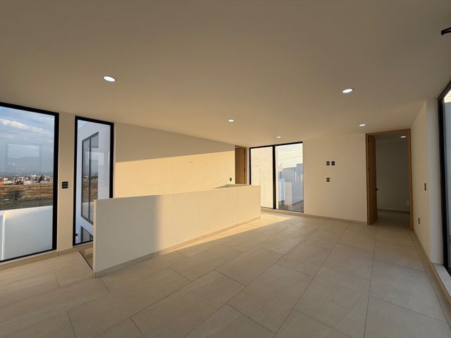 place photo 56