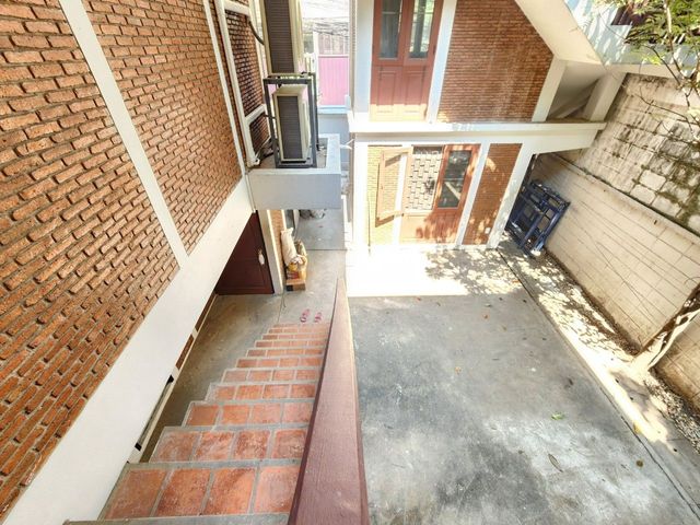 place photo 57