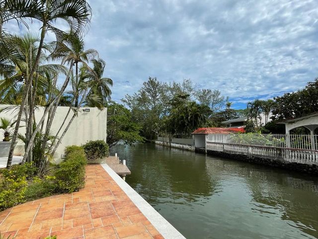 place photo 46