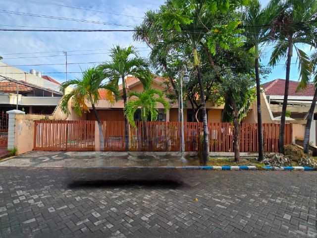 Rumah Manyar Kertoarjo STRATEGIS LANGKA HITUNG TANAH
