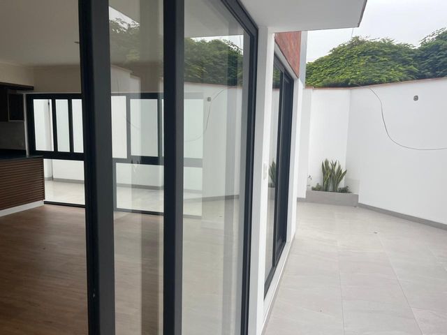 place photo 69