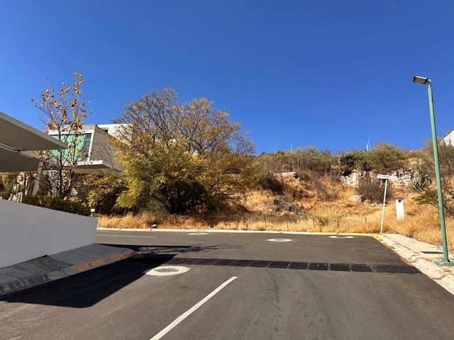 place photo 32