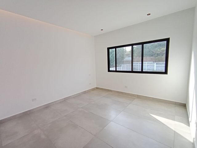 place photo 52