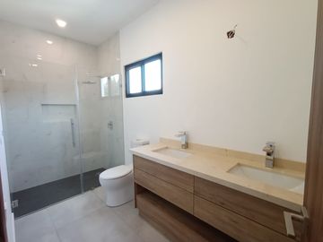 place photo 66