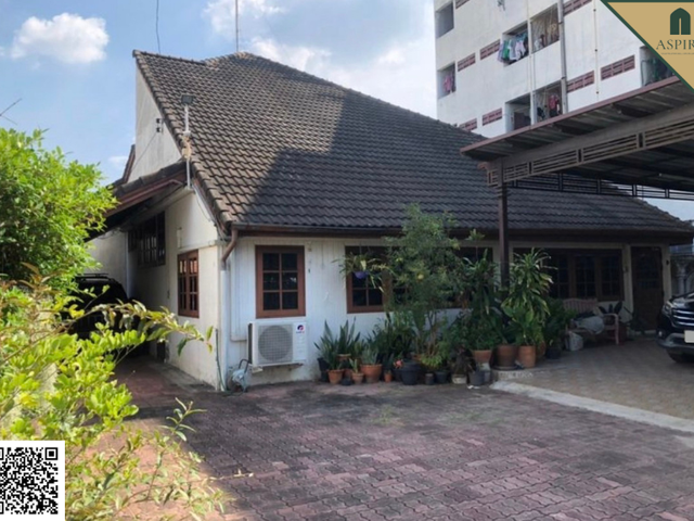 [ขายพร้อมผู้เช่า] บ้านพร้อมที่ดิน โชคชัย 4 ซอย 28