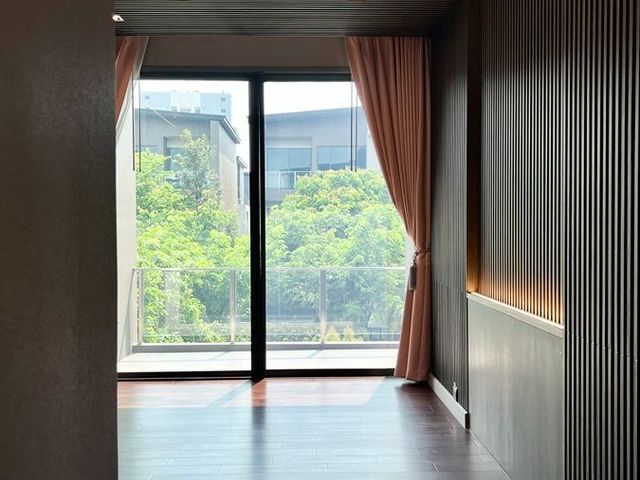 place photo 82