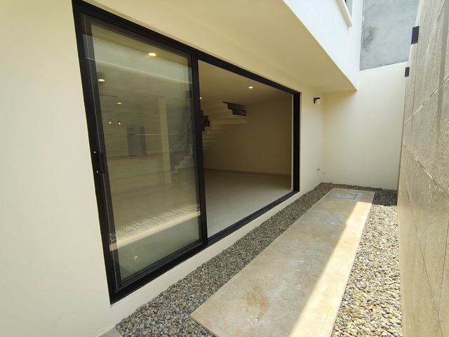 place photo 68
