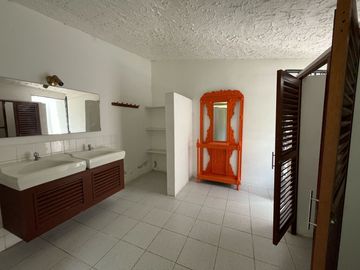 place photo 52