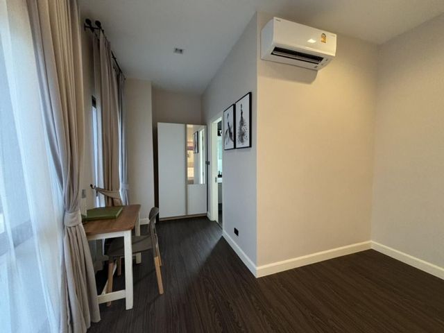 place photo 61