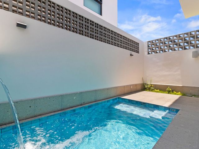 place photo 76