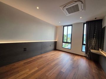 place photo 57