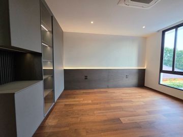 place photo 52