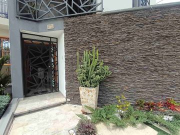 place photo 49