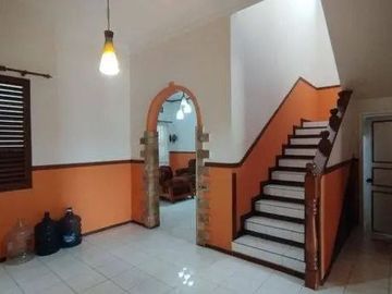 Rumah untuk disewakan di Ledeng - AC, Balkon