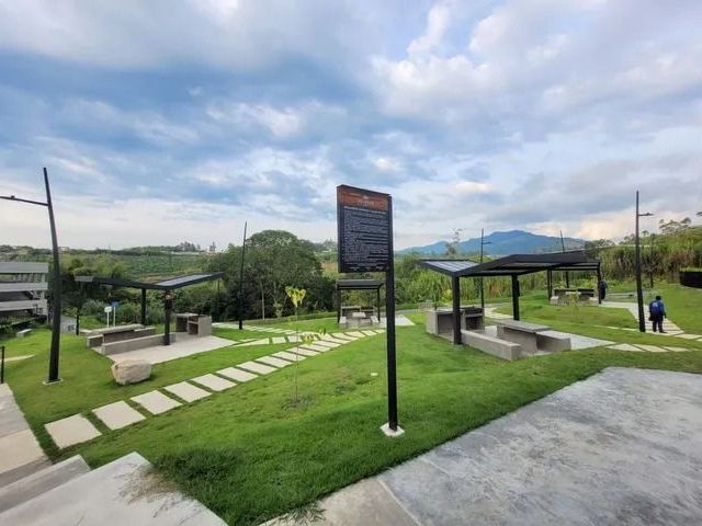 place photo 33