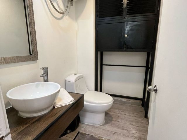 place photo 34