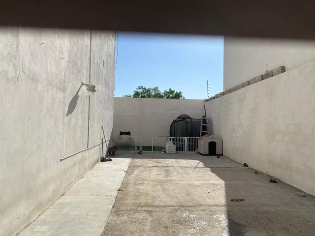 place photo 64
