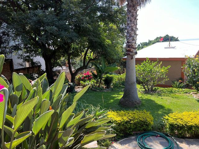 place photo 54