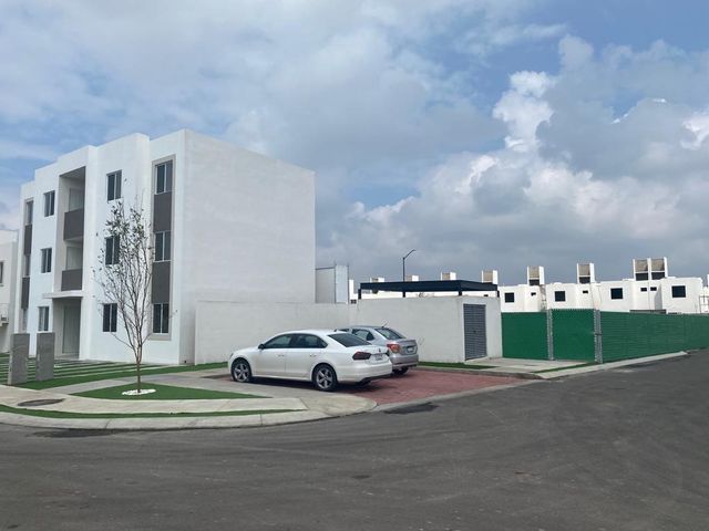 place photo 48