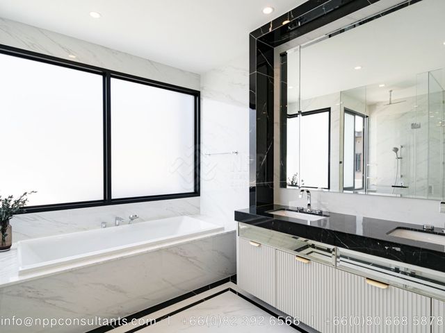 place photo 95