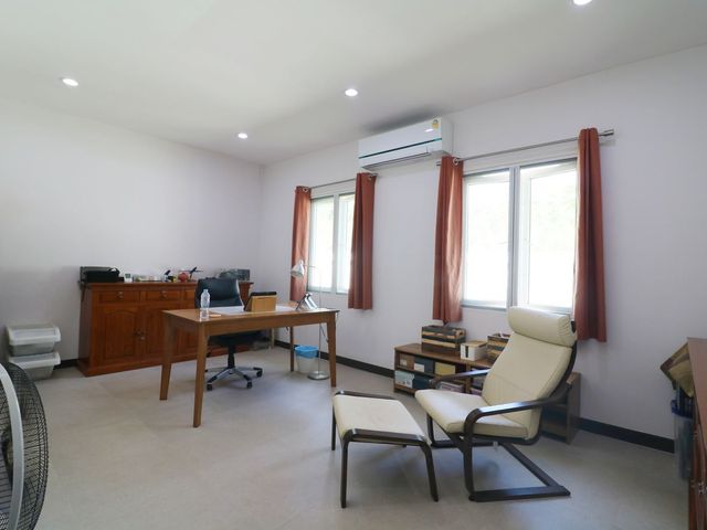 place photo 66