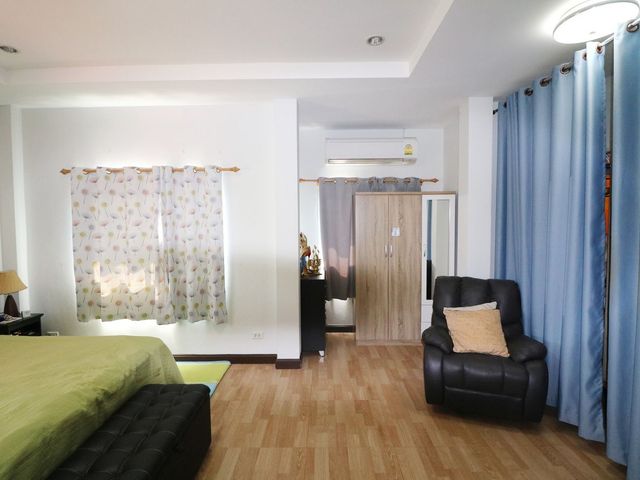 place photo 44