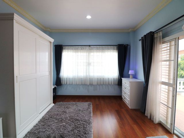 place photo 55