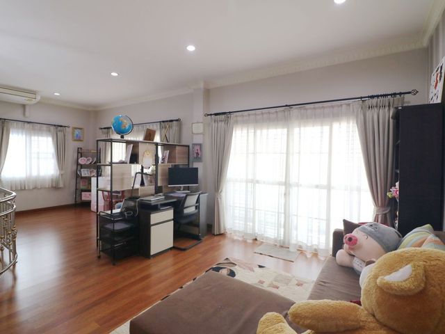 place photo 57