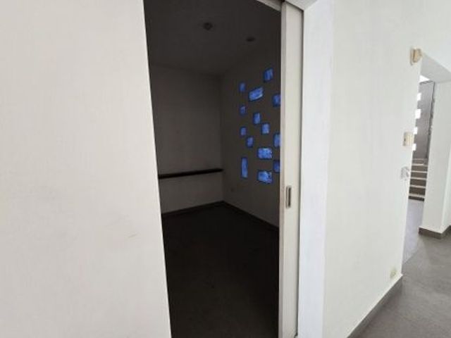 place photo 60