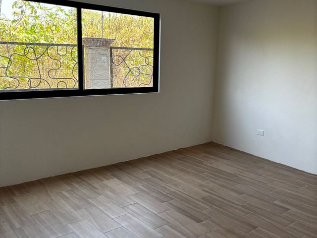 place photo 55