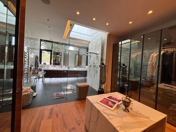 place photo 66