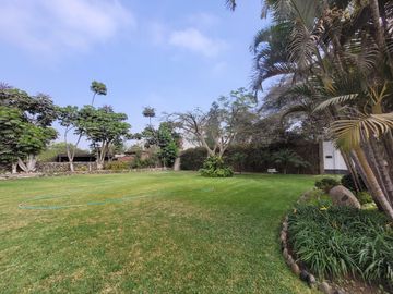 place photo 100