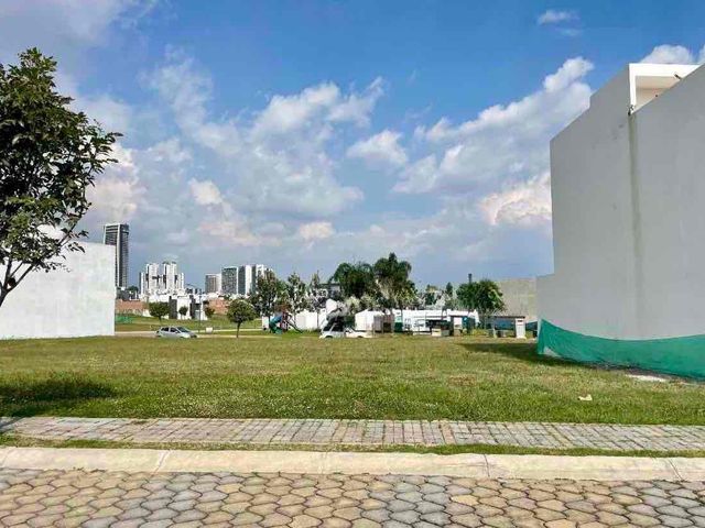 Venta de Terreno con Vista Espectacular a los Volcanes en Lomas de Angelopolis, Puebla,  – Ideal para Proyecto Residencial