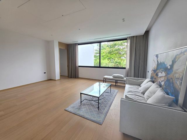 place photo 68