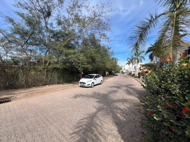 place photo 15