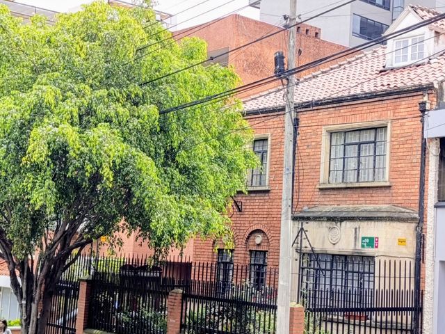 place photo 23