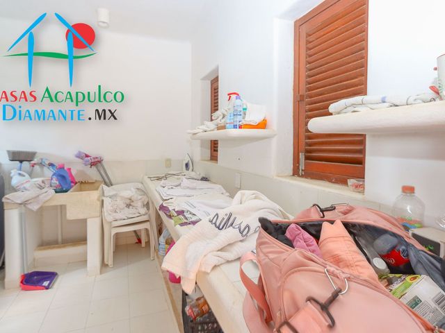 place photo 75