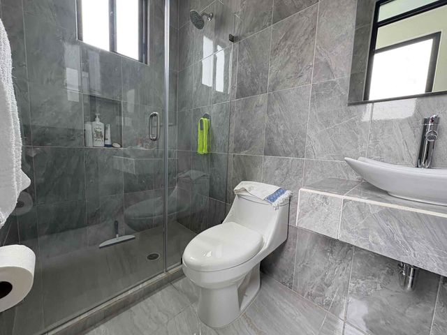 place photo 48