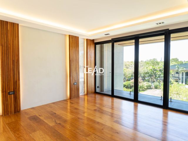 place photo 60