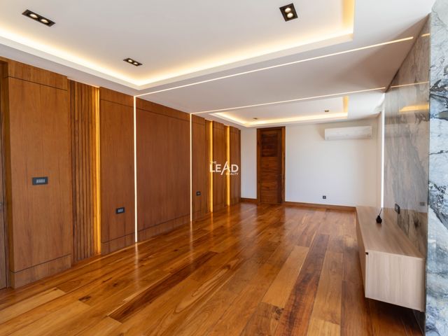 place photo 64