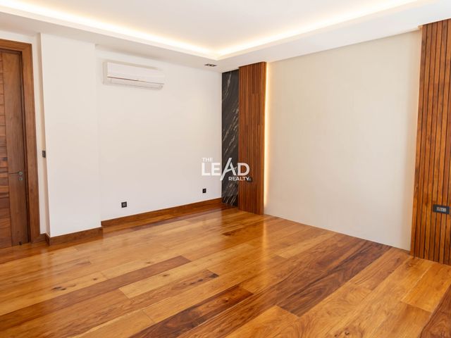 place photo 69