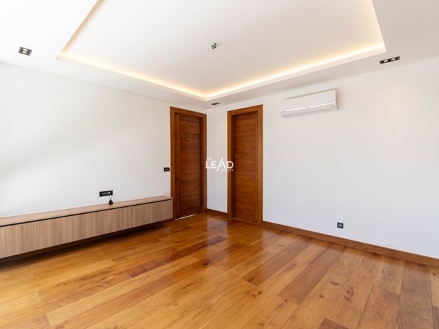 place photo 71
