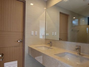 place photo 60