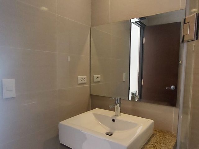 place photo 49
